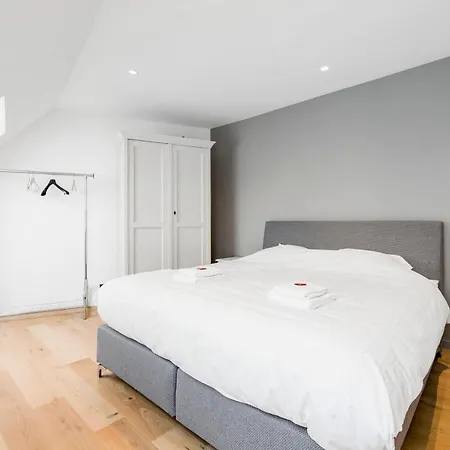 Exclusive Penthouse In 根特